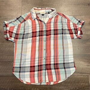 Universal Thread Women’s Multi Color Button Down Short Sleeve Shirt Size M